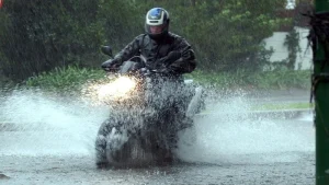 risks riding in rain